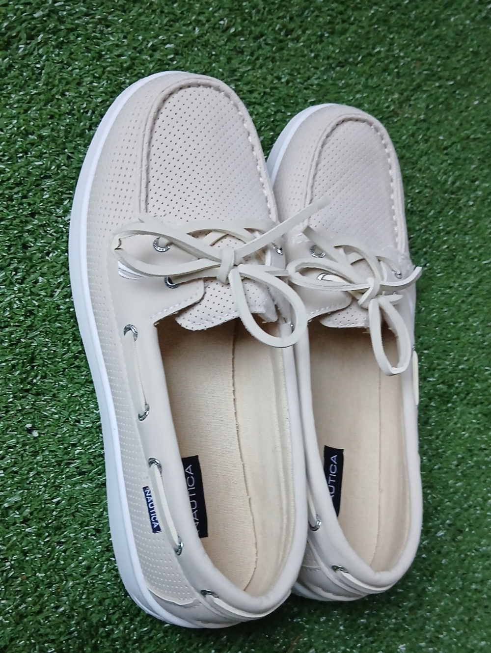 😍Nautica Women's Light Beige Perforated Moccasin Boat Shoes Size 8